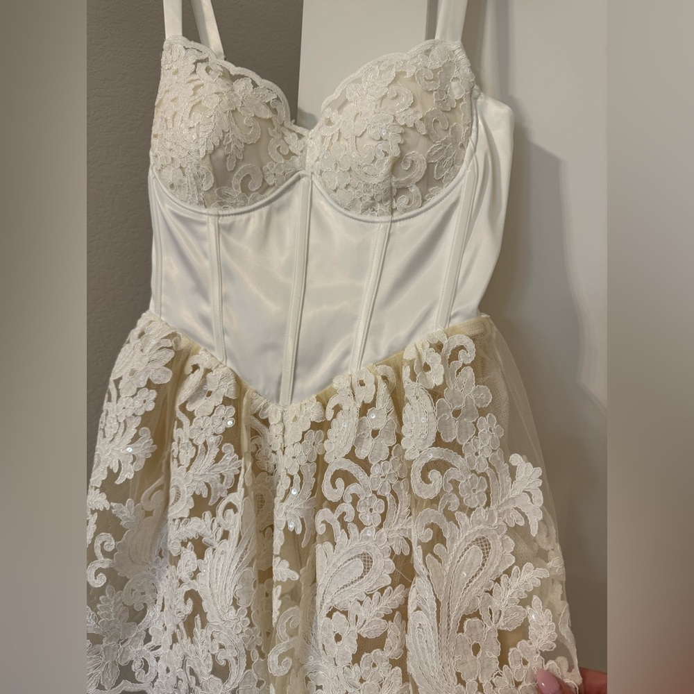 Elegant Lace Bustier Romper